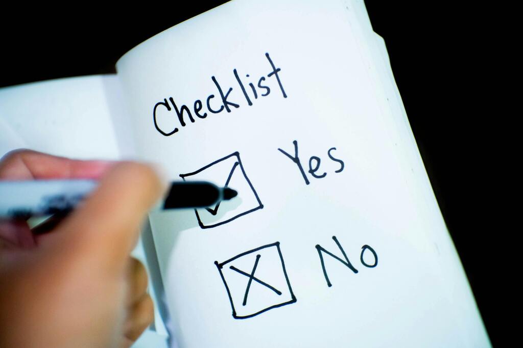 yes no checklist on a white paper